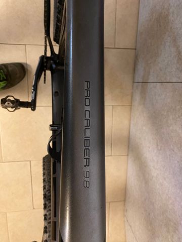 Used Trek Procaliber SRAM GX 2021 Mountainbike, Light Gray — image 5 of 7