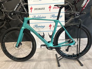 Used Bianchi Impulso Shimano GRX Di2 2025 Road & Gravel, Green — image 2 of 9