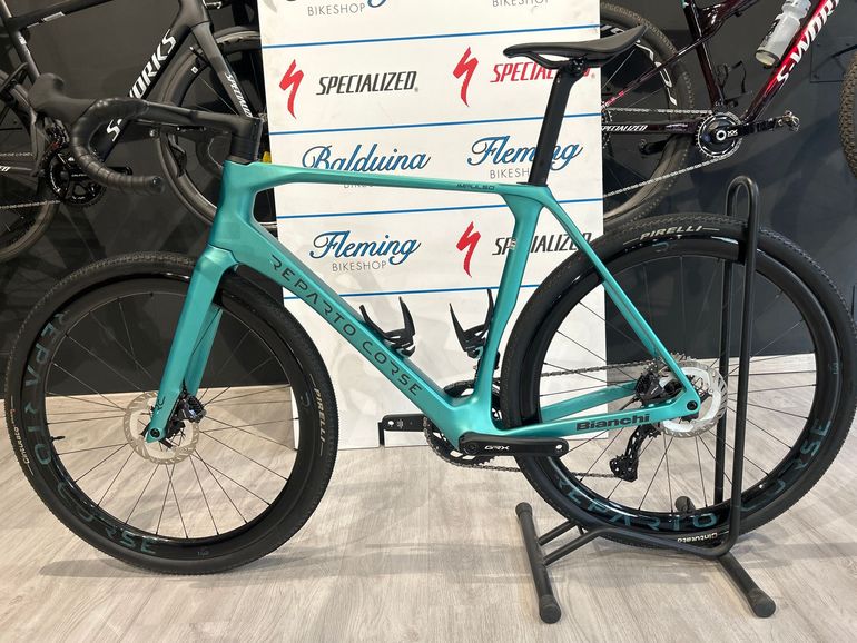 Used Bianchi Impulso Shimano GRX Di2 2025 Road & Gravel, Green — image 2 of 9