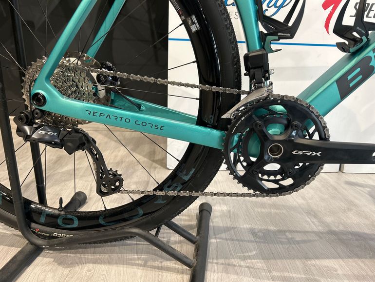 Used Bianchi Impulso Shimano GRX Di2 2025 Road & Gravel, Green — image 3 of 9