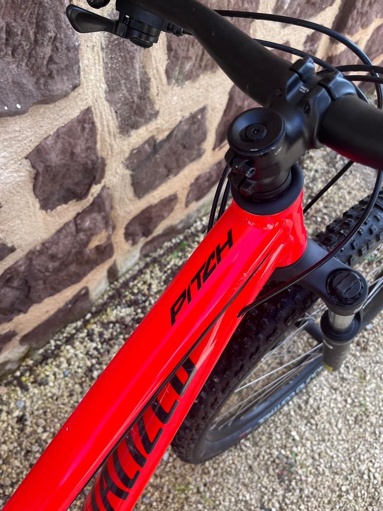 Brugt Specialized Men's Pitch 2019 2019 Mountainbike — billede 5 af 7
