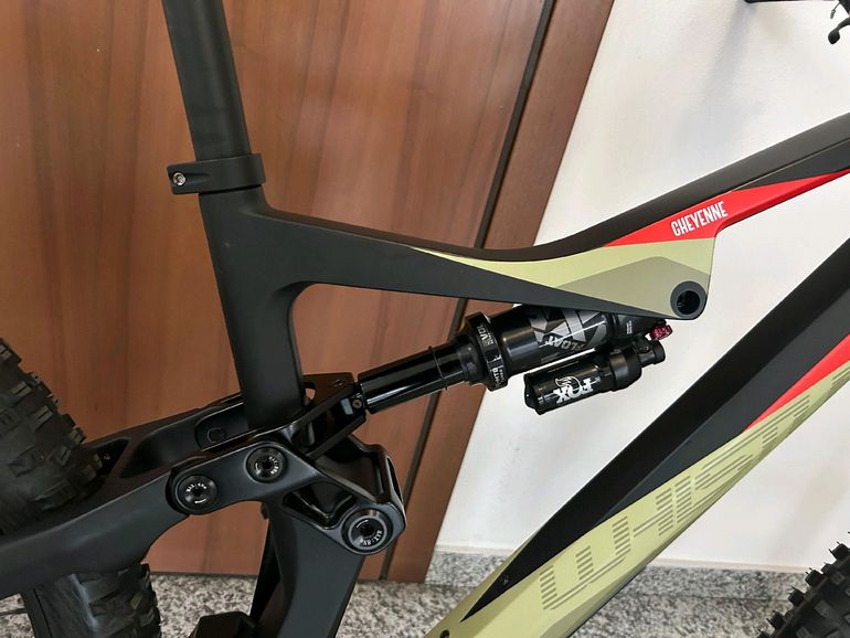 Used Whistle CHEYENNE 2024 Mountainbike, Black — image 6 of 8