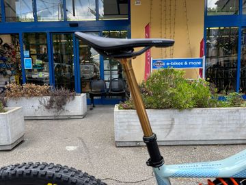Orbea RISE LT M-TEAM 2025 2025 Mountainbike usato, Grigio chiaro — immagine 7 di 9