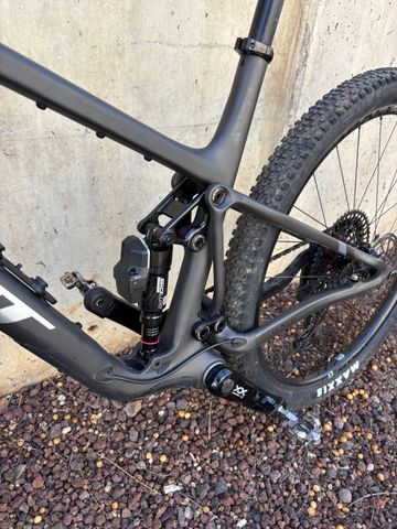 Gebrauchtes Pivot Mach 4 SRAM XX1 Eagle AXS 2024 Mountainbike, Schwarz — Bild 5 von 10