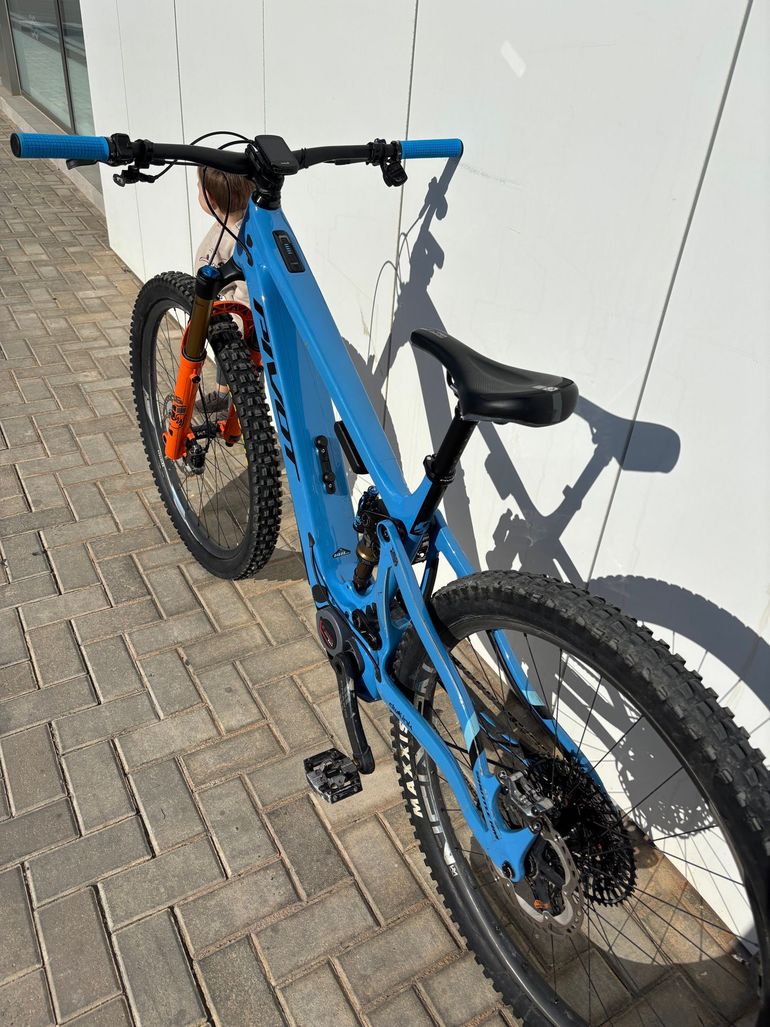 Brugt Pivot Shuttle AM Sram Eagle Transmission XX 2024 Mountainbike — billede 4 af 6