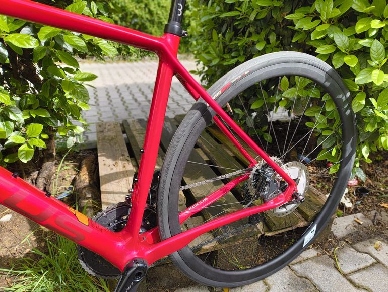 Używany Focus Paralane 9.9 2020 2020 Road & Gravel — zdjęcie 6 z 7