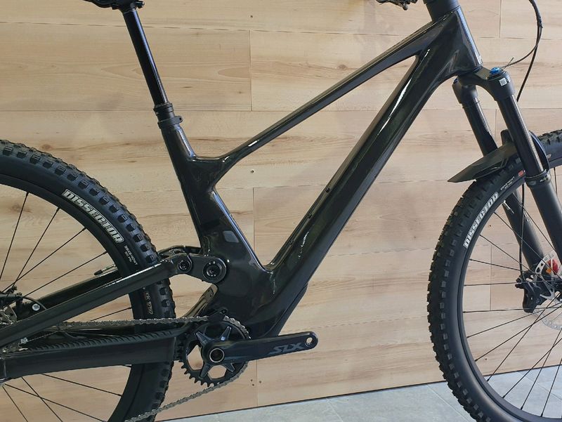 Used Scott Genius 920 2023 2023 Mountainbike, Light Gray, 29 — image 3 of 5