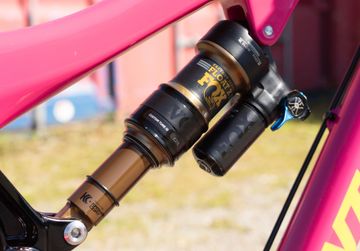 Brugt Santa Cruz Bronson 2 CC VPP RESERVE 2017 Mountainbike — billede 8 af 12