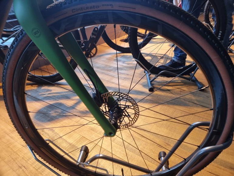 Used Officine Mattio Santiago Levante Limited Edition 2023 2023 Road & Gravel, Schwarz — image 5 of 9