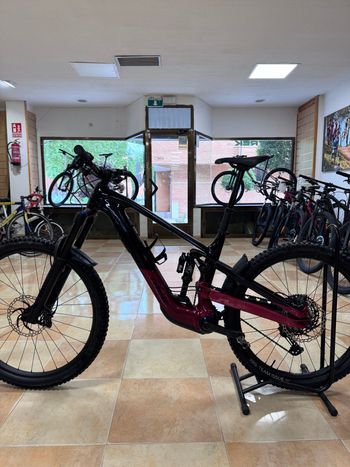 Trek Slash+ 9.7 SLX/XT 2025 2025 Mountainbike usato, Rosso — immagine 2 di 7