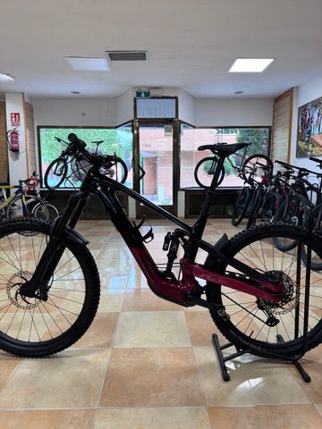 Tweedehands Trek Slash+ 9.7 SLX/XT 2025 2025 Mountainbike — afbeelding 2 van 7