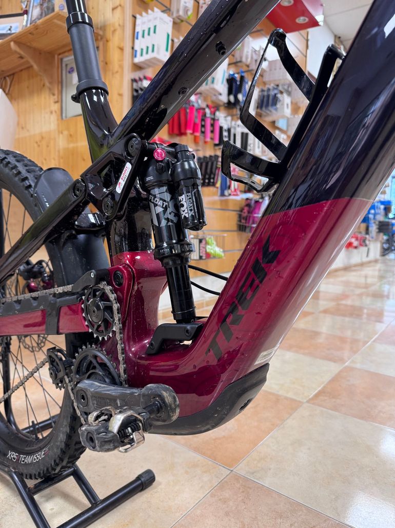 Trek Slash+ 9.7 SLX/XT 2025 2025 Mountainbike usato, Rosso — immagine 5 di 7