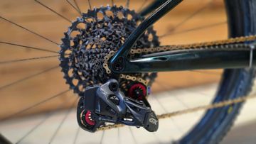 Used BMC Fourstroke 01 LT | ONE 2022 2022 Mountainbike, Green, 29 — image 5 of 11