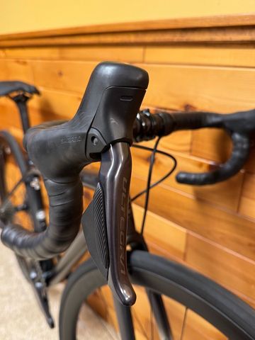 Used Specialized Aethos Expert 2022 2022 Road & Gravel, Black — image 9 of 19