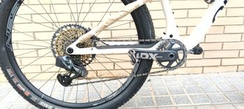 Used Orbea OIZ M10 AXS 2024 2024 Mountainbike, White, 29 — image 5 of 8