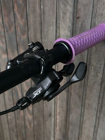 Used Kona Honzo ESD 2022 2022 Mountainbike, Purple, 29 — image 10 of 12