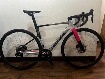 Used Cannondale SuperSix EVO LAB71 2023 2023 Road & Gravel, Light Gray — image 7 of 13