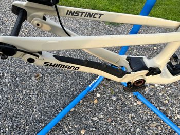 Used Rocky Mountain Instinct Frameset 2024 Mountainbike, Light Gray — image 6 of 9