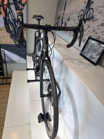Tweedehands Liv Langma Advanced, Disc 1+ 2022 2022 Road & Gravel — afbeelding 4 van 5