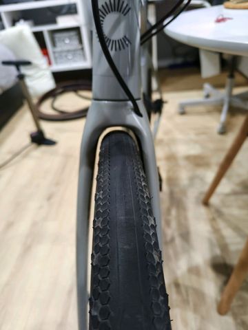 Cannondale Synapse Carbon 2 LE 2024 2024 Road & Gravel usato, Grigio chiaro — immagine 42 di 42