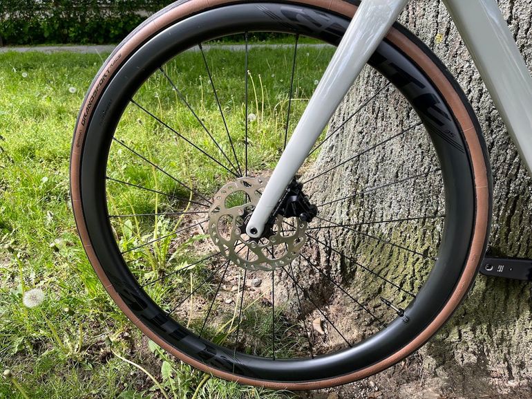 Używany Cannondale Synapse Carbon 2 LE 2024 2024 Road & Gravel — zdjęcie 12 z 12