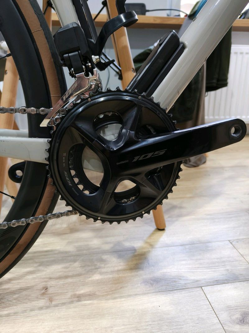 Cannondale Synapse Carbon 2 LE 2024 2024 Road & Gravel usato, Grigio chiaro — immagine 30 di 42