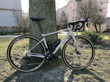 Cannondale Synapse Carbon 2 LE 2024 2024 Road & Gravel usato, Grigio chiaro — immagine 35 di 42