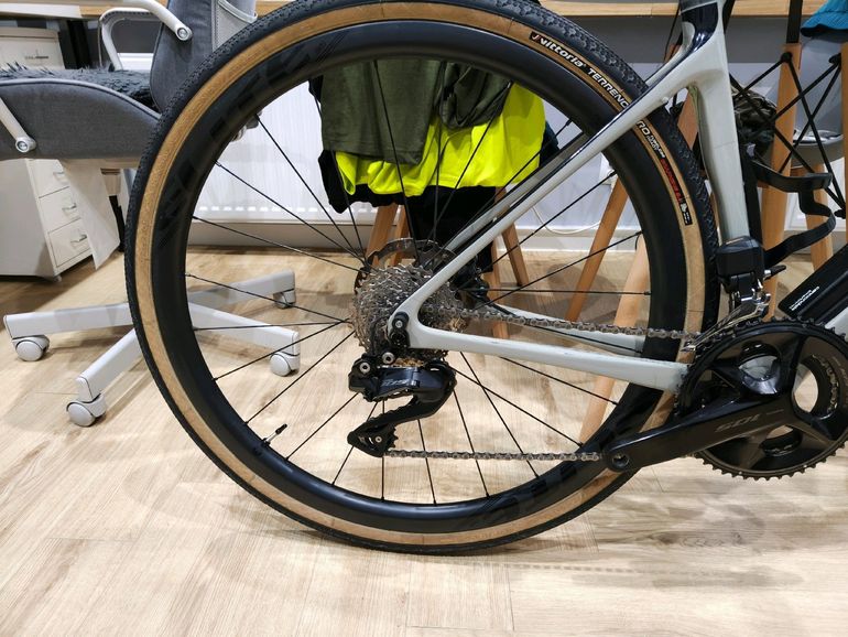 Brugt Cannondale Synapse Carbon 2 LE 2024 2024 Road & Gravel — billede 39 af 42
