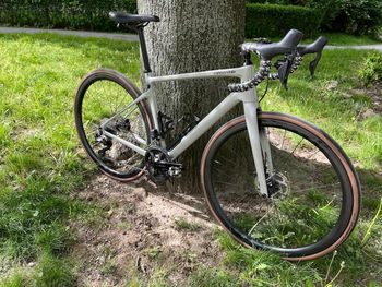 Używany Cannondale Synapse Carbon 2 LE 2024 2024 Road & Gravel — zdjęcie 3 z 12