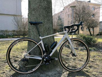 Cannondale Synapse Carbon 2 LE 2024 2024 Road & Gravel usato, Grigio chiaro — immagine 37 di 42