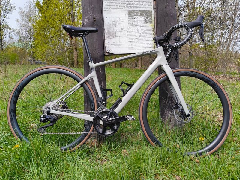 Cannondale Synapse Carbon 2 LE 2024 2024 Road & Gravel usato, Grigio chiaro — immagine 4 di 42
