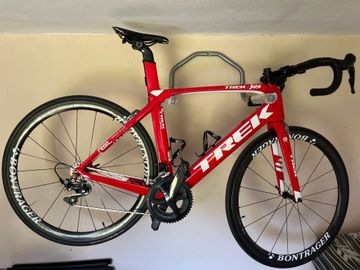 Used Trek Madone 9.0 2018 2018 Road & Gravel, Red — image 6 of 11