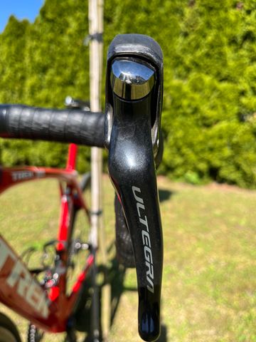 Used Trek Madone 9.0 2018 2018 Road & Gravel, Red — image 7 of 11
