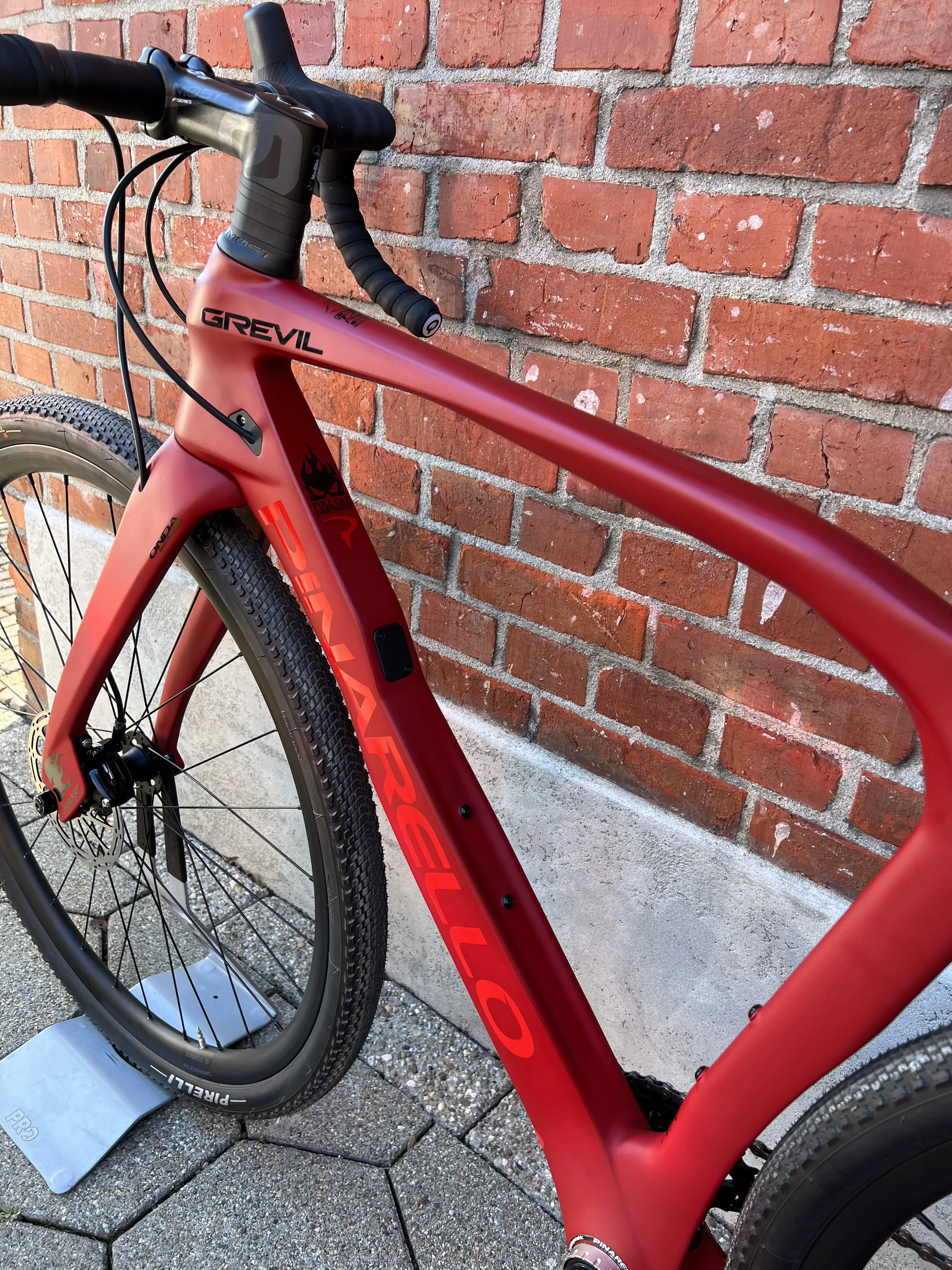 Pinarello best sale grevil burgundy