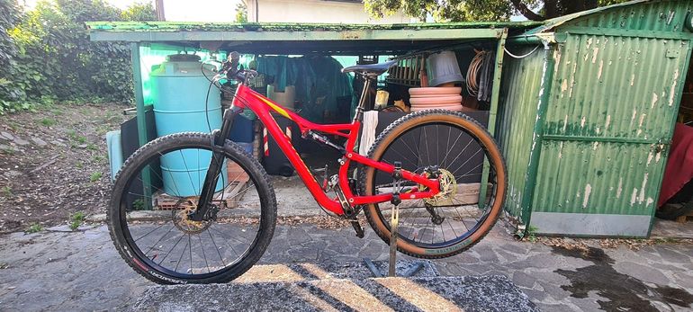 Used Specialized Camber Comp 29 2017 2017 Mountainbike, Red, 29 — image 3 of 12