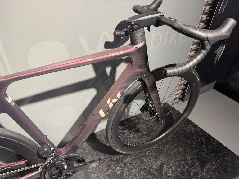 Liv EnviLiv Advanced 1 2025 Road & Gravel usato, Viola — immagine 3 di 11