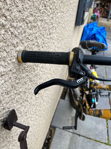 Used Mondraker Summum 2019 2019 Mountainbike, Black, 27.5 — image 8 of 13