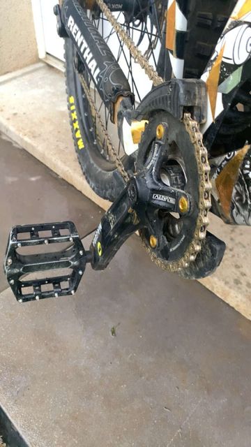 Used Mondraker Summum 2019 2019 Mountainbike, Black, 27.5 — image 4 of 13