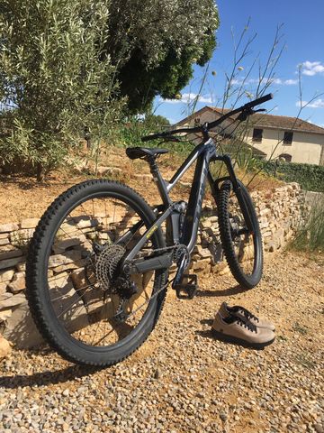Gebrauchtes Trek Slash 7 Gen 5 2023 2023 Mountainbike, Hellgrau, 29 — Bild 1 von 4