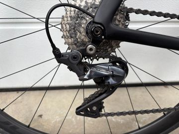 Gebrauchtes Cannondale Ultegra Disc 2022 Road & Gravel, Schwarz — Bild 2 von 12
