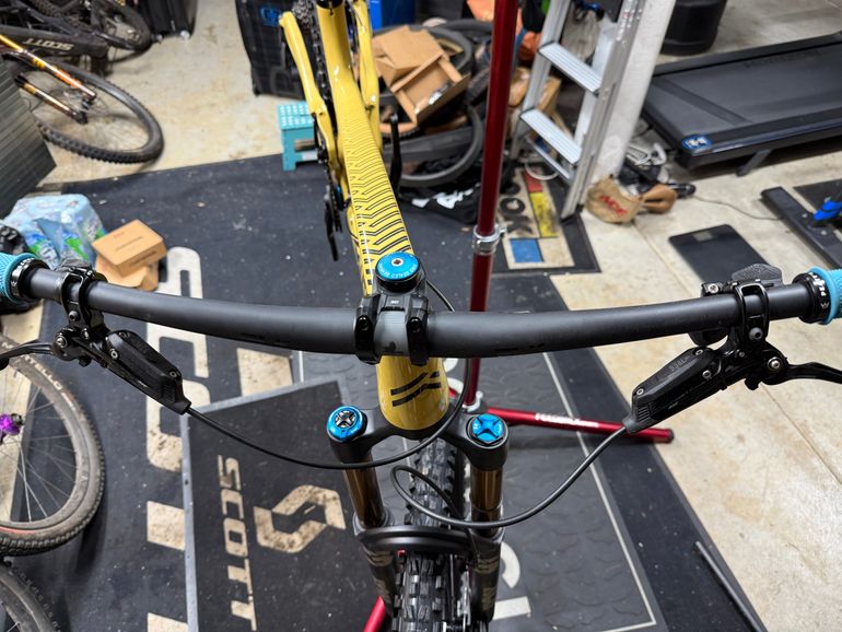 Used Deviate Highlander II R 2024 2024 Mountainbike, Orange, 29 — image 6 of 9