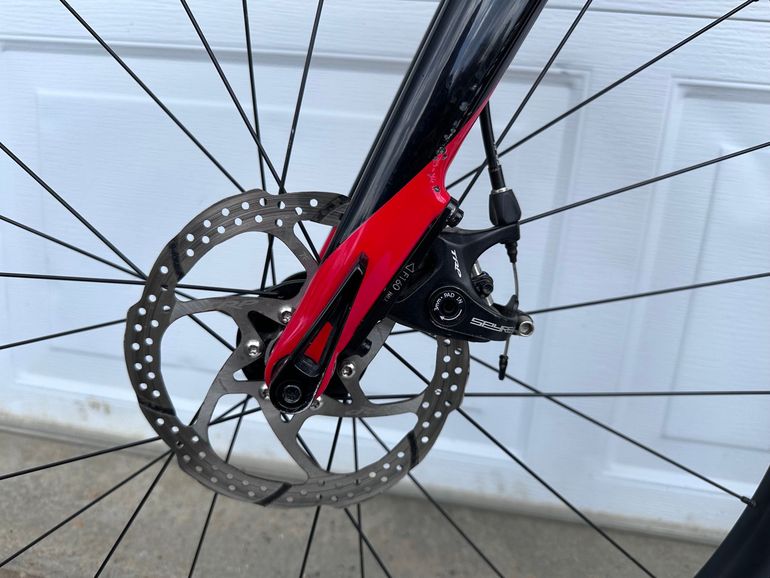 Used Specialized Roubaix Shimano Tiagra 2018 Road & Gravel, Rosso — image 9 of 18