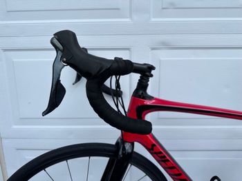 Used Specialized Roubaix Shimano Tiagra 2018 Road & Gravel, Rosso — image 10 of 18