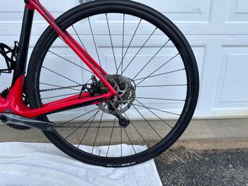 Used Specialized Roubaix Shimano Tiagra 2018 Road & Gravel, Rosso — image 6 of 18