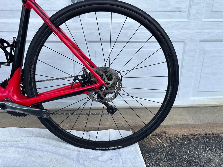Used Specialized Roubaix Shimano Tiagra 2018 Road & Gravel, Rosso — image 6 of 18