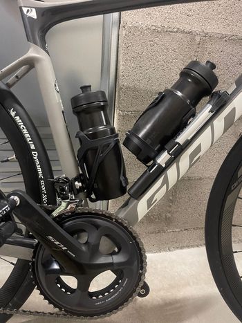 Used Giant Defy Advanced 2 2019 2019 Road & Gravel — image 7 of 11