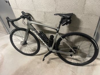 Used Giant Defy Advanced 2 2019 2019 Road & Gravel — image 2 of 11