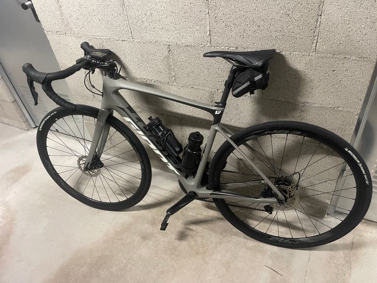 Used Giant Defy Advanced 2 2019 2019 Road & Gravel — image 2 of 11