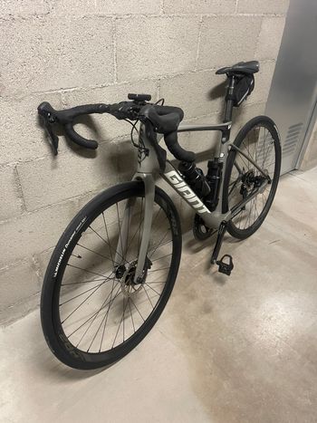 Used Giant Defy Advanced 2 2019 2019 Road & Gravel — image 4 of 11