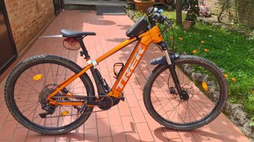 Tweedehands Trek Powerfly Shimano Deore 2021 Mountainbike — afbeelding 1 van 8
